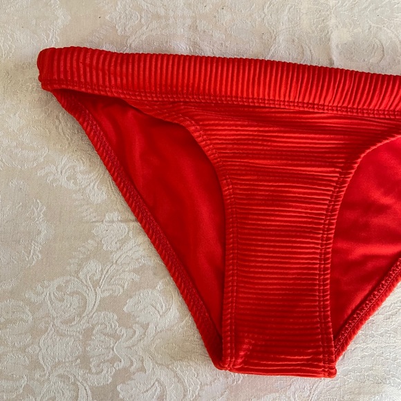 Juniors’ Ribbed Cheeky Bikini Bottom - Picture 6 of 12